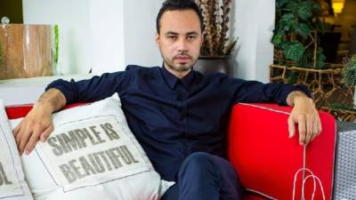 Carlos Campos ahora le apuesta a la cultura e identidad latina en sus colecciones.