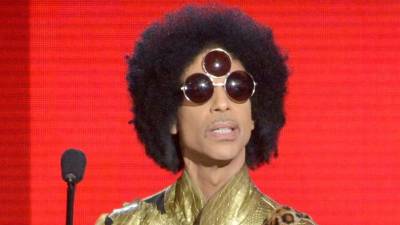 La última aparición del cantante fue en los American Music Awards en noviembre del 2015.