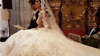 Ximena Navarrete y Juan Carlos Valladares se casaron en México. Foto: redes