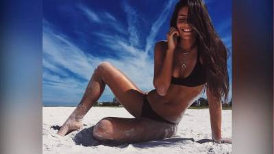 Fue durante un show en Miami, cuando el colombiano decidió subir al escenario a una de las fanáticas: Manuela Álvarez