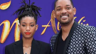 Will Smith y su hija menor, Willow Smith (i).
