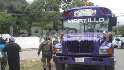 Un hombre se subió a la unidad y le quitó la vida al ayudante.