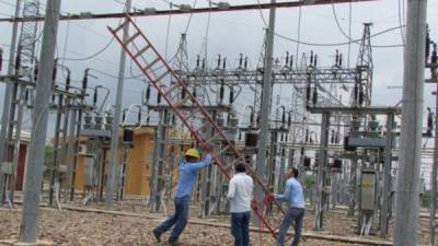Controversia ha generado la aprobación de contratos de energía eléctrica por parte del Congreso Nacional.
