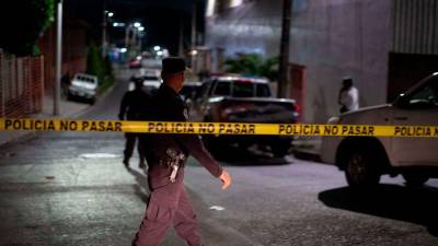 El gobierno de El Salvador atribuye dicha reducción al plan denominado Control Territorial, que incluye presencia policial y militar en los municipios de mayor incidencia delincuencial.