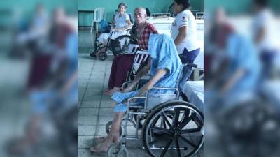 Los ancianos son atendidos por personal capacitado las 24 horas del día. Foto: Amílcar Izaguirre