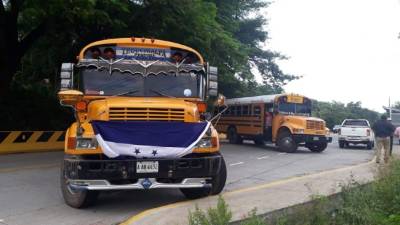 'Nos hemos quedado sin pasajeros por los mototaxis', dijo un dirigente del transporte.