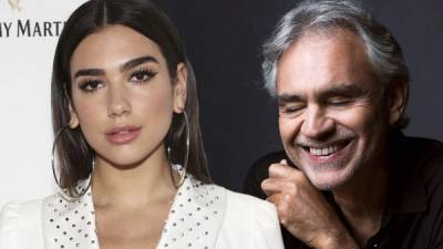 Dua Lipa (i) y Andrea Bocelli hacen su primera colaboración.