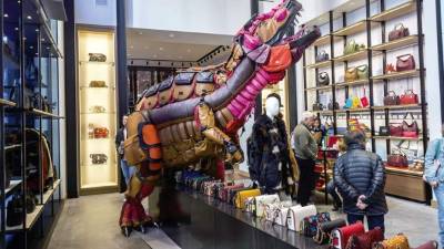 Coach remodeló sus tiendas como una forma de diferenciarse de su competidor Michael Kors.