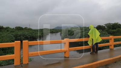 Imagen del nivel de agua en el canal Chotepe la mañana de este lunes.