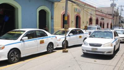 Los taxistas mantendrán la tarifa de L30 en el centro urbano y negociaron el precio cuando sea en los alrededores de la periferia.