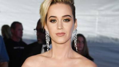 Katy no quiere que la controversia de su enemistad con Taylor Swift robe el protagonismo a su nuevo disco.