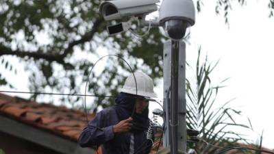 Las cámaras que funcionarán en San Pedro Sula ya están instaladas. Foto: Yoseph Amaya