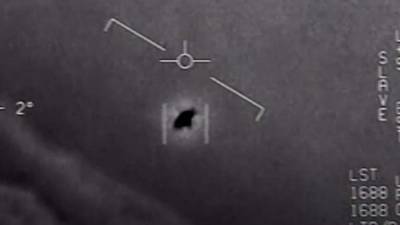 El Pentágono publicó las grabaciones de tres avistamientos de objetos voladores no identificados.