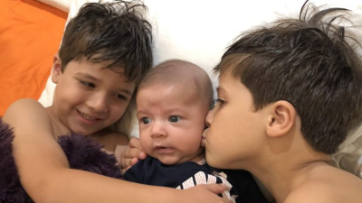 'Mi hijo mayor ha recibido con mucha naturalidad el tener un nuevo hermano, es protector y muy cuidadoso'.