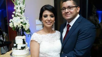 Antoaneth Handal y Percy Dox.