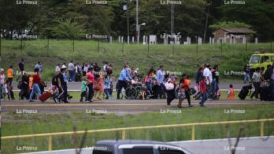 Vuelos de viajeros en el Toncontín fueron pospuestos debido a las marcadas protestas este día.
