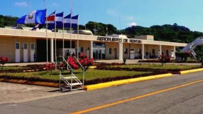 Aeropuerto de Roatán. Foto de archivo.