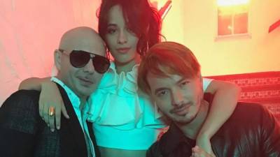 Los tres cantantes latinos protagonizan la banda sonora de la película 'Rápido y Furioso 8' y que se estrenará el 14 del abril.