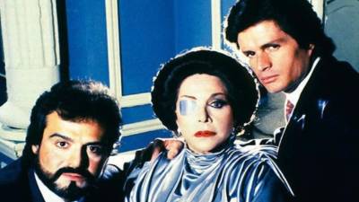 La telenovela trataba sobre una malvada matriarca de una familia que por poder y fortuna fue capaz de todo.
