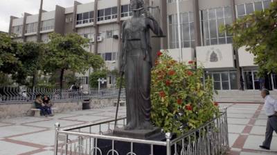 El poco personal que existe en los tribunales es un obstáculo para bajar la mora.