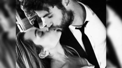 Miley Cyrus y Liam Hemsworth se habrían casado en estas fechas navideñas.