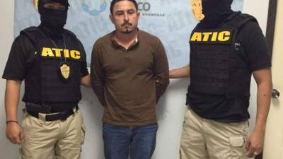 Edwin René Fernández está acusado por dos delitos de violación y la Fiscalía podría presentar otros casos.