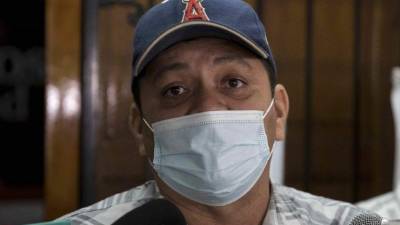 Fotografía tomada el pasado 16 de junio en la que se registró al líder campesino y precandidato a la presidencia de Nicaragua, Medardo Mairena (c), quien fue capturado en el contexto de la reciente ola de arrestos contra opositores nicaragüenses.