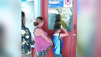 Los centros de salud han lucido abarrotados.