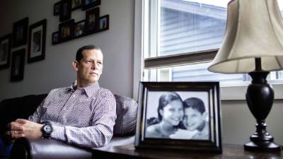 Humberto Romero, un ingeniero en petróleo, llegó en 2005 a Alberta, Canada, con su familia.