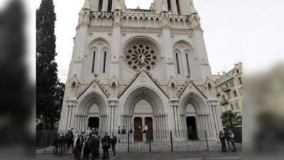 Fachada de la capilla donde ocurrieron los ataques.