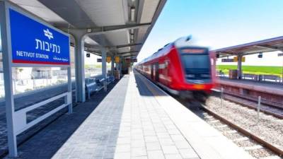 El ministro israelí decidió extender hasta el barrio judío de la Ciudad Vieja la futura línea de tren bala entre Tel Aviv y Jerusalén.