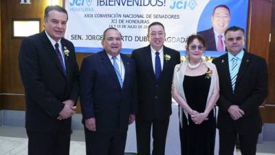 Ramón Fuentes, Manuel Pineda, Jorge Dubón, Claudia Mendoza y Héctor Pavel Fajardo.