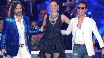 Marco Antonio Solis, Nathalia Jiménez y Marc Anthony.