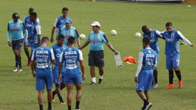 Autoridades del estadio Hasely Crawford decidieron no prestar su principal instalación y brindaron a la Selección Nacional una cancha de entrenamiento contiguo al coloso.