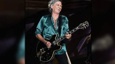 El guitarrista de 72 años de edad.