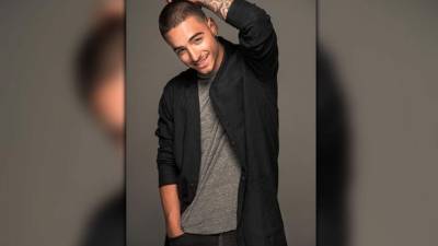 El joven cantante rompe récords y acaba de convertirse en el primer artista latino en tener más de 10 millones de seguidores en esta red social.