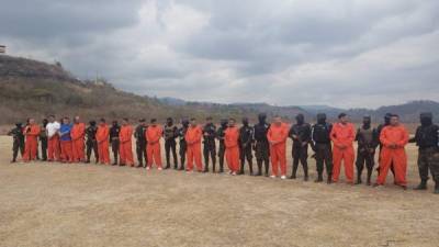 Los 'torones' fueron llevados vía aérea a la cárcel de máxima seguridad en Morocelí, El Paraíso.