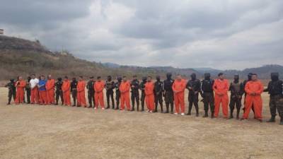 Los 'torones' fueron llevados vía aérea a la cárcel de máxima seguridad en Morocelí, El Paraíso.