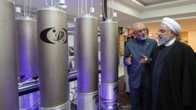 Hasan Rohaní, presidente de Irán visita una planta nuclear.