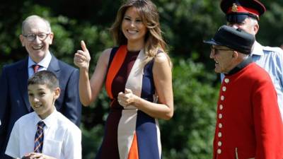 La primera dama de Estados Unidos, Melania Trump, ha mostrado su mejor cara y ha conquistado Londres, tras su primera visita oficial con su esposo, Donald Trump.