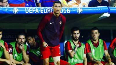 Cristiano Ronaldo sufrió en todo momento en el banquillo en lo que fue el duelo contra Francia.