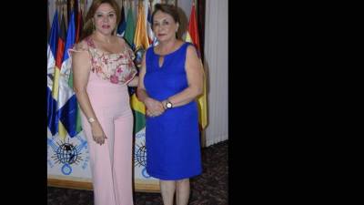 Ruth Valladares y Rosario Núñez.