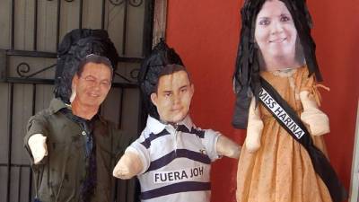 Los monigotes de Rafael Leonardo Callejas, el alcalde Carlos Aguilar y Lena Gutiérrez están listos para ser quemados esta noche. Fotos: Edwin Zelaya