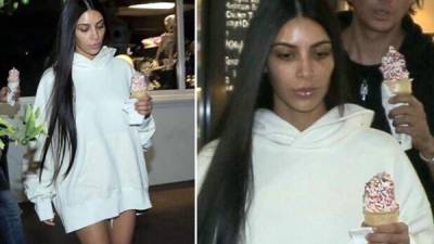 Kim Kardashian sin una gota de maquillaje.