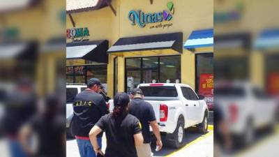 Los bienes asegurados en Colón e Islas de la Bahía icluyen un motel, casas, cabezales y un plantel en Sabá, Colón. Mientras, en Roatán incautaron una tienda de ropa para niñas. En Utila se buscaba una embarcación vinculada con la familia.