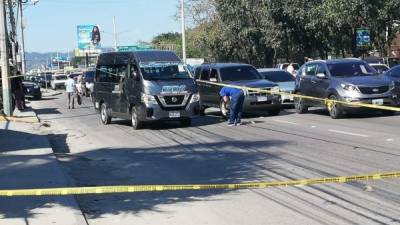 El agente hizo tres disparos contra la unidad del transporte público.