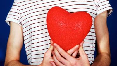 La Doctora Corazón le advierte que esa relación no le conviene.