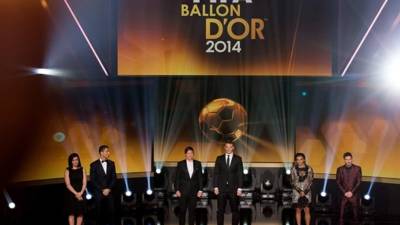 El premio al mejor jugador se entregará el 11 de enero 2016.