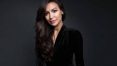 El 13 de julio se confirmó la muerte de Naya Rivera, quien desapareció el pasado 08 de julio. Se especula que la actriz se habría ahogado debido a las corrientes del Lago Piru.