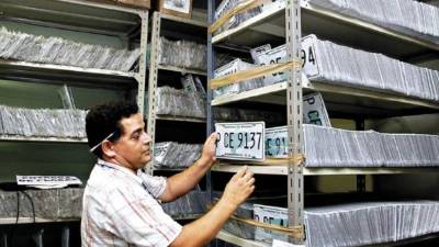 IP hará entrega este fin de semana de 100 mil placas.